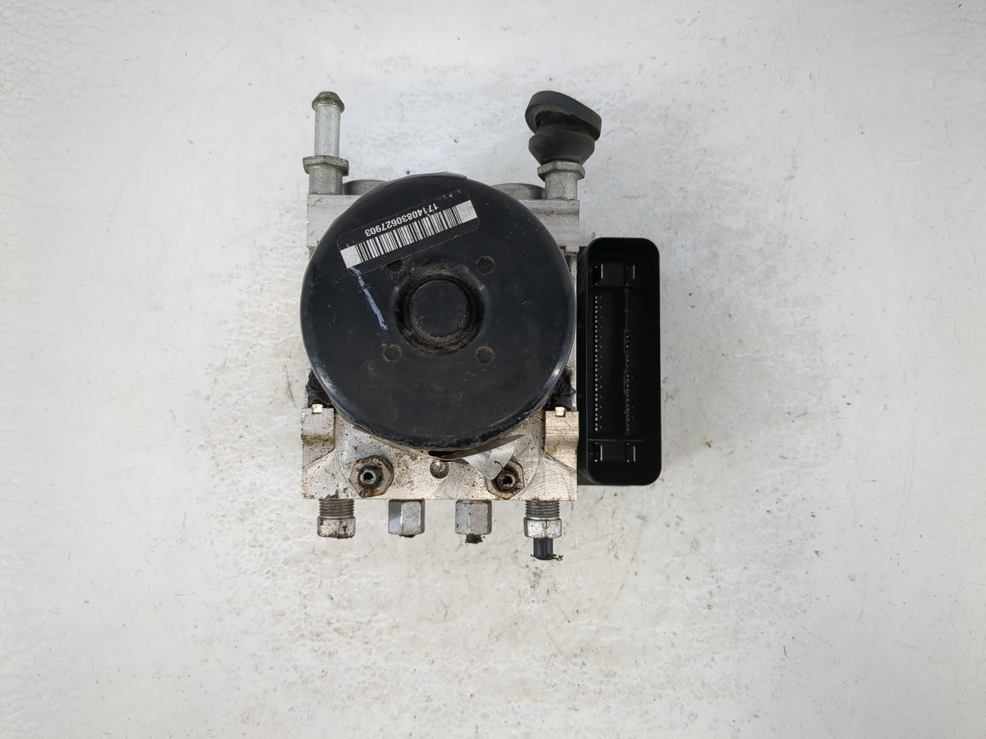 2010 Dodge Avenger ABS Pump Control Module Replacement P/N:P68050120AA Fits OEM Used Auto Parts - Oemusedautoparts1.com
