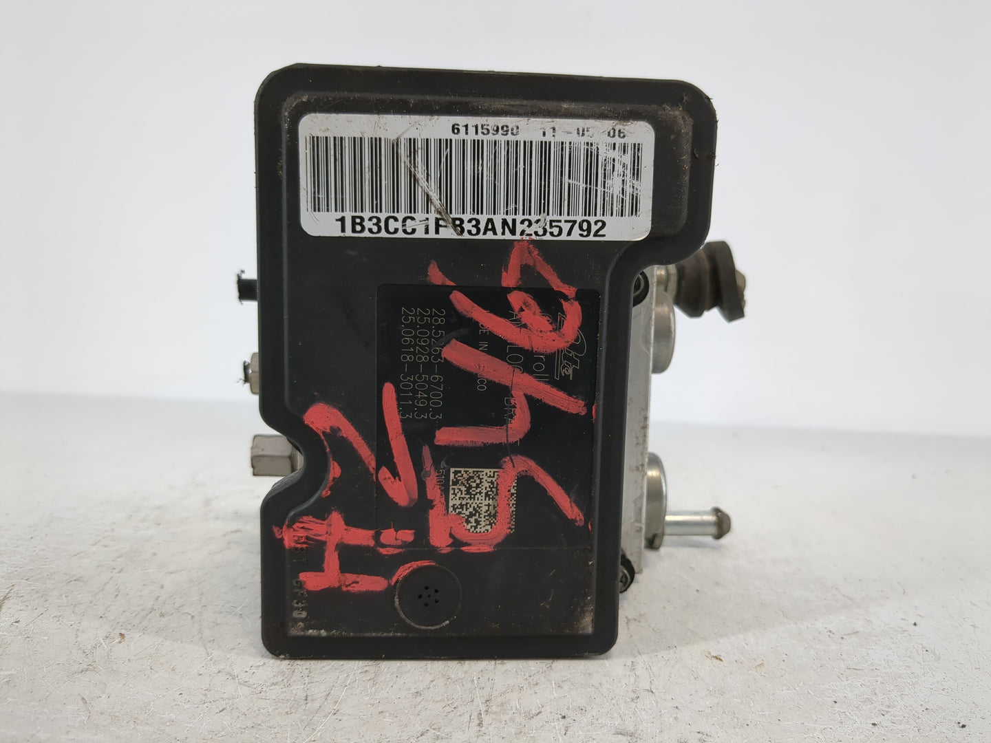 2010 Dodge Avenger ABS Pump Control Module Replacement P/N:P68050120AA Fits OEM Used Auto Parts - Oemusedautoparts1.com