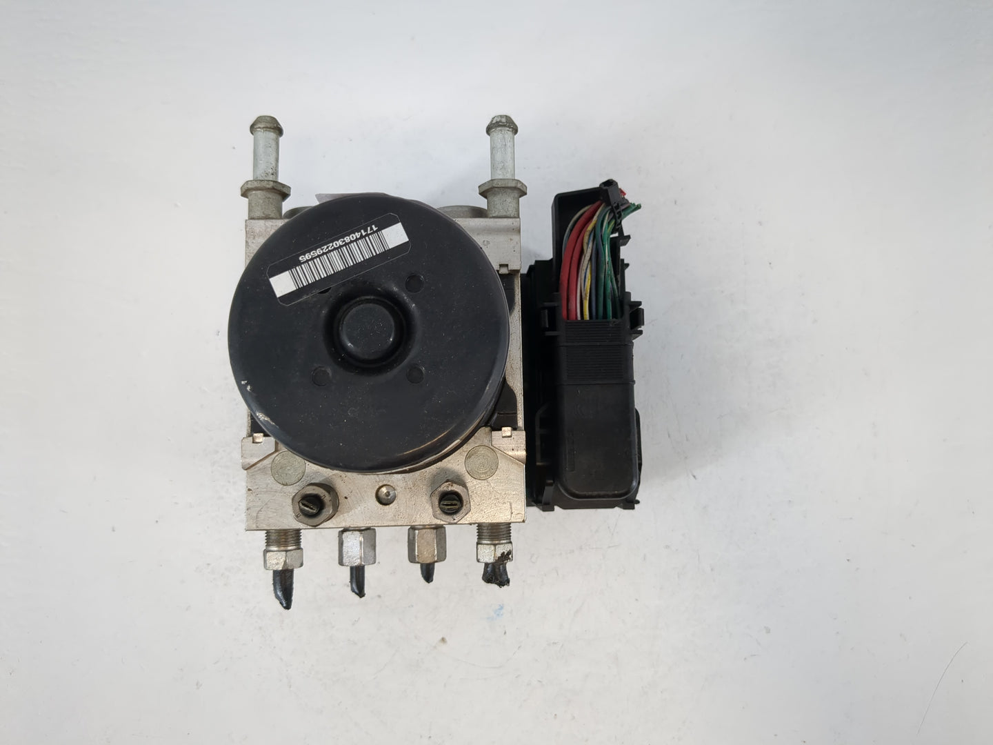 2010 Dodge Avenger ABS Pump Control Module Replacement P/N:P04877342AC Fits OEM Used Auto Parts - Oemusedautoparts1.com