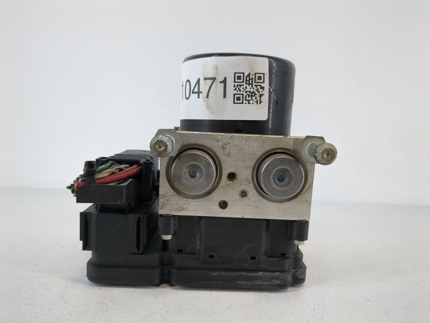 2010 Dodge Avenger ABS Pump Control Module Replacement P/N:P04877342AC Fits OEM Used Auto Parts - Oemusedautoparts1.com