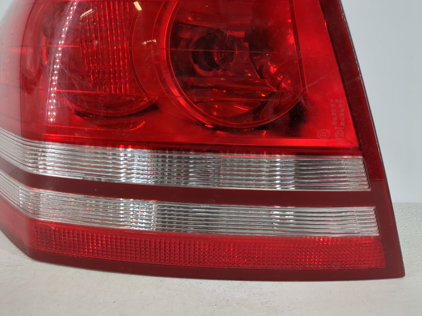 2008-2010 Dodge Avenger Tail Light Assembly Driver Left OEM P/N:60439D0M Fits Fits 2008 2009 2010 OEM Used Auto Parts - Oemu