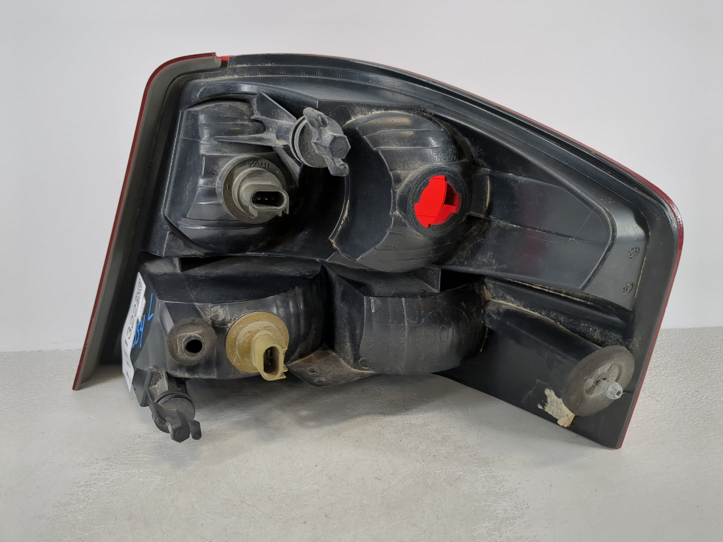 2008-2010 Dodge Avenger Tail Light Assembly Driver Left OEM P/N:60439D0M Fits Fits 2008 2009 2010 OEM Used Auto Parts - Oemu