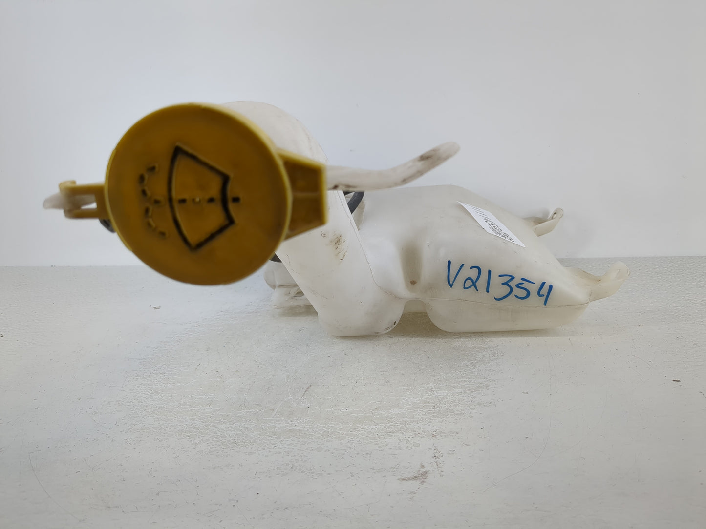 2008-2010 Dodge Avenger Windshield Washer Fluid Reservoir Bottle Oem - Oemusedautoparts1.com