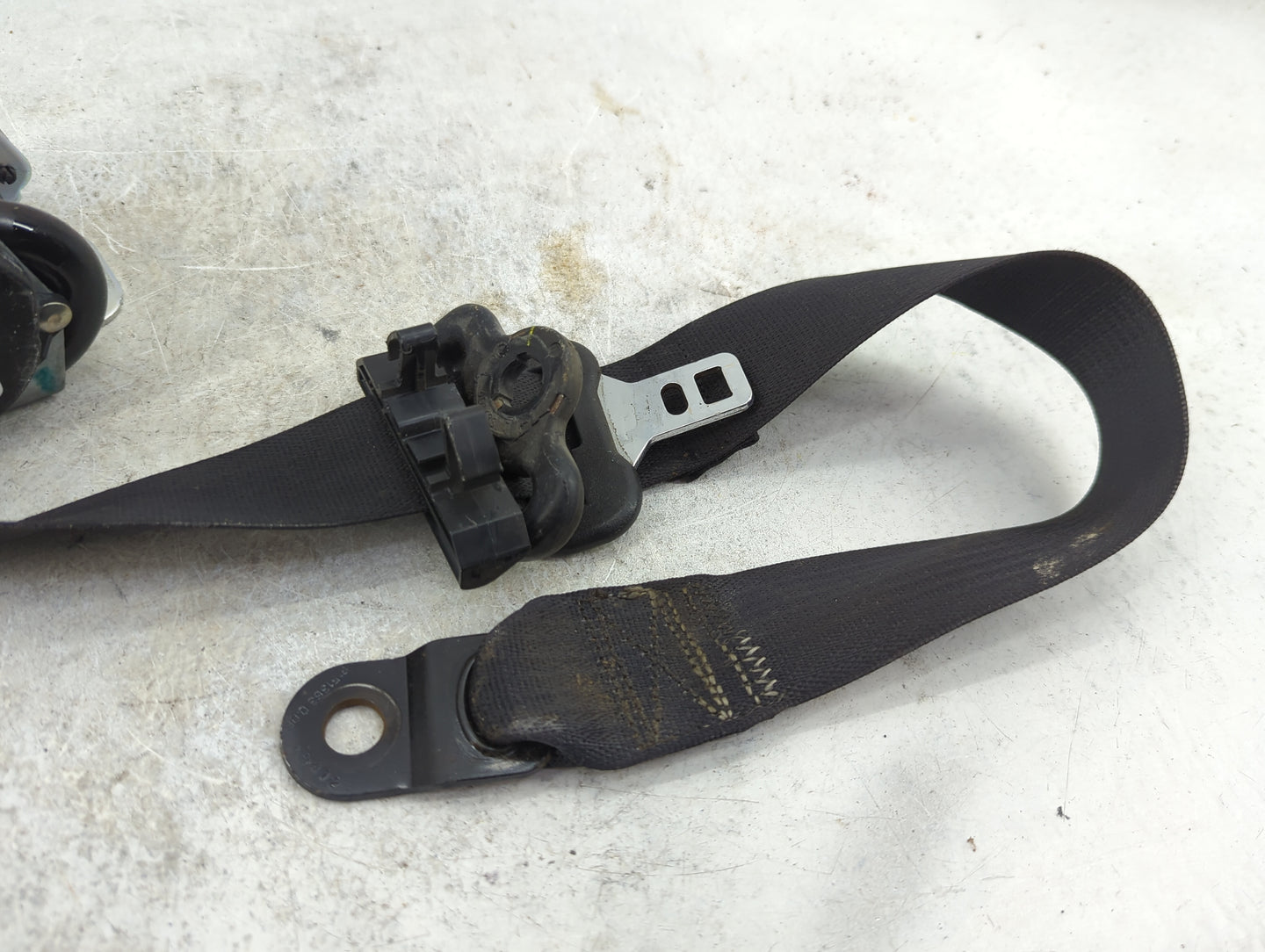 2008-2013 Dodge Avenger Passenger Front Seatbelt Retractor Black - Oemusedautoparts1.com