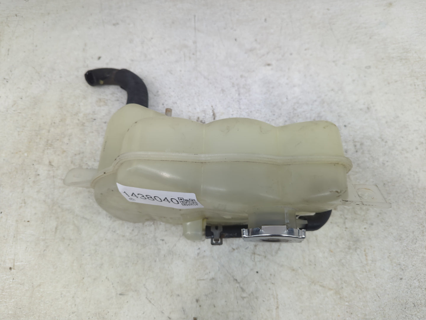 2008-2010 Dodge Avenger Windshield Washer Fluid Reservoir Bottle Oem 1438040 - Oemusedautoparts1.com