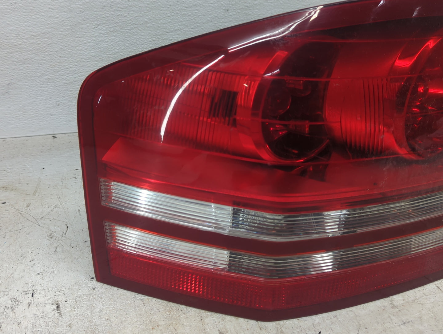 2008-2010 Dodge Avenger Tail Light Assembly Driver Left OEM P/N:CS260-B000L Fits Fits 2008 2009 2010 OEM Used Auto Parts - O