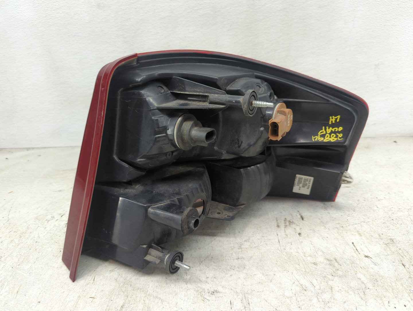 2008-2010 Dodge Avenger Tail Light Assembly Driver Left OEM P/N:CS260-B000L Fits Fits 2008 2009 2010 OEM Used Auto Parts - O