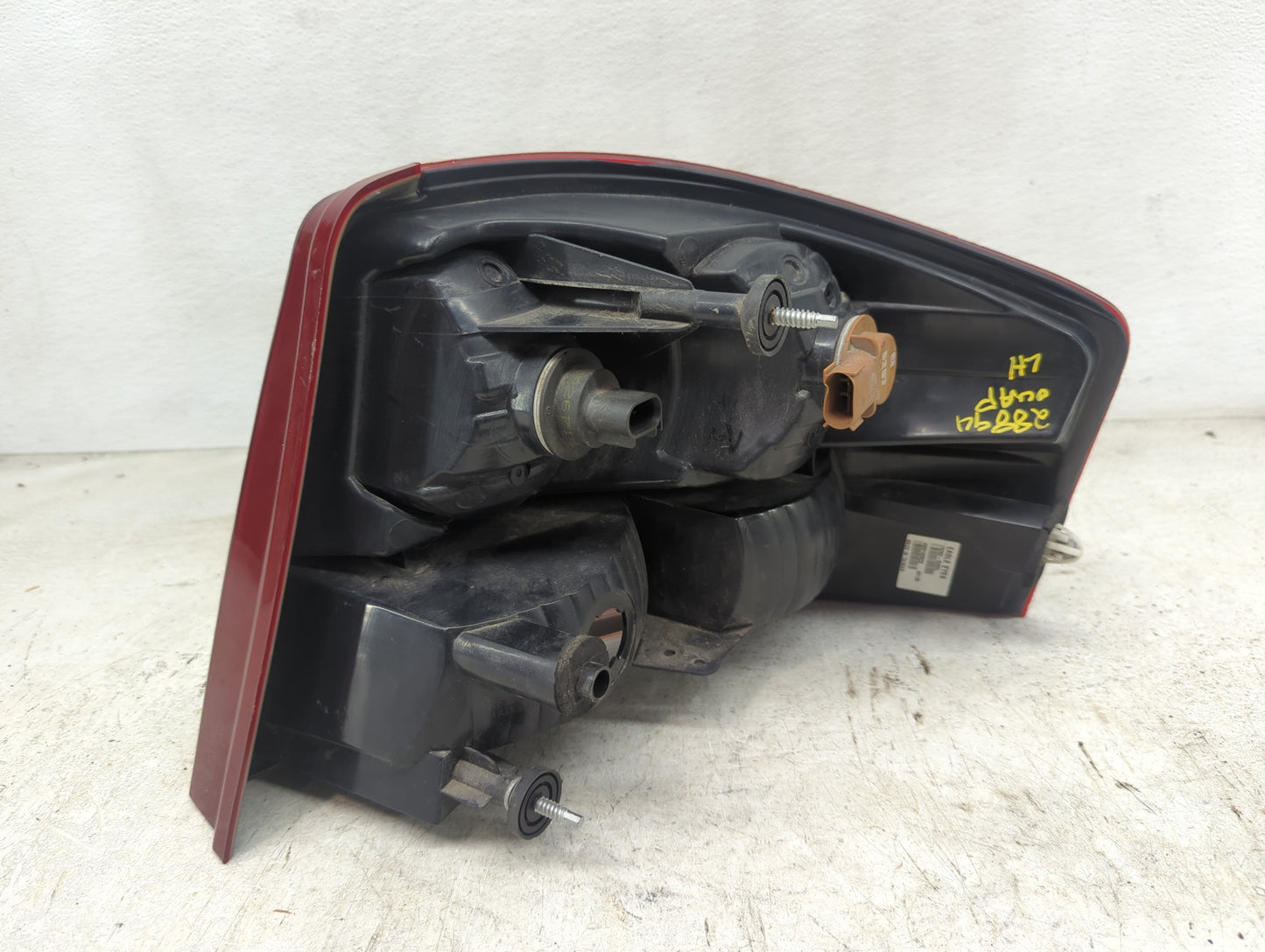 2008-2010 Dodge Avenger Tail Light Assembly Driver Left OEM P/N:CS260-B000L Fits Fits 2008 2009 2010 OEM Used Auto Parts - O