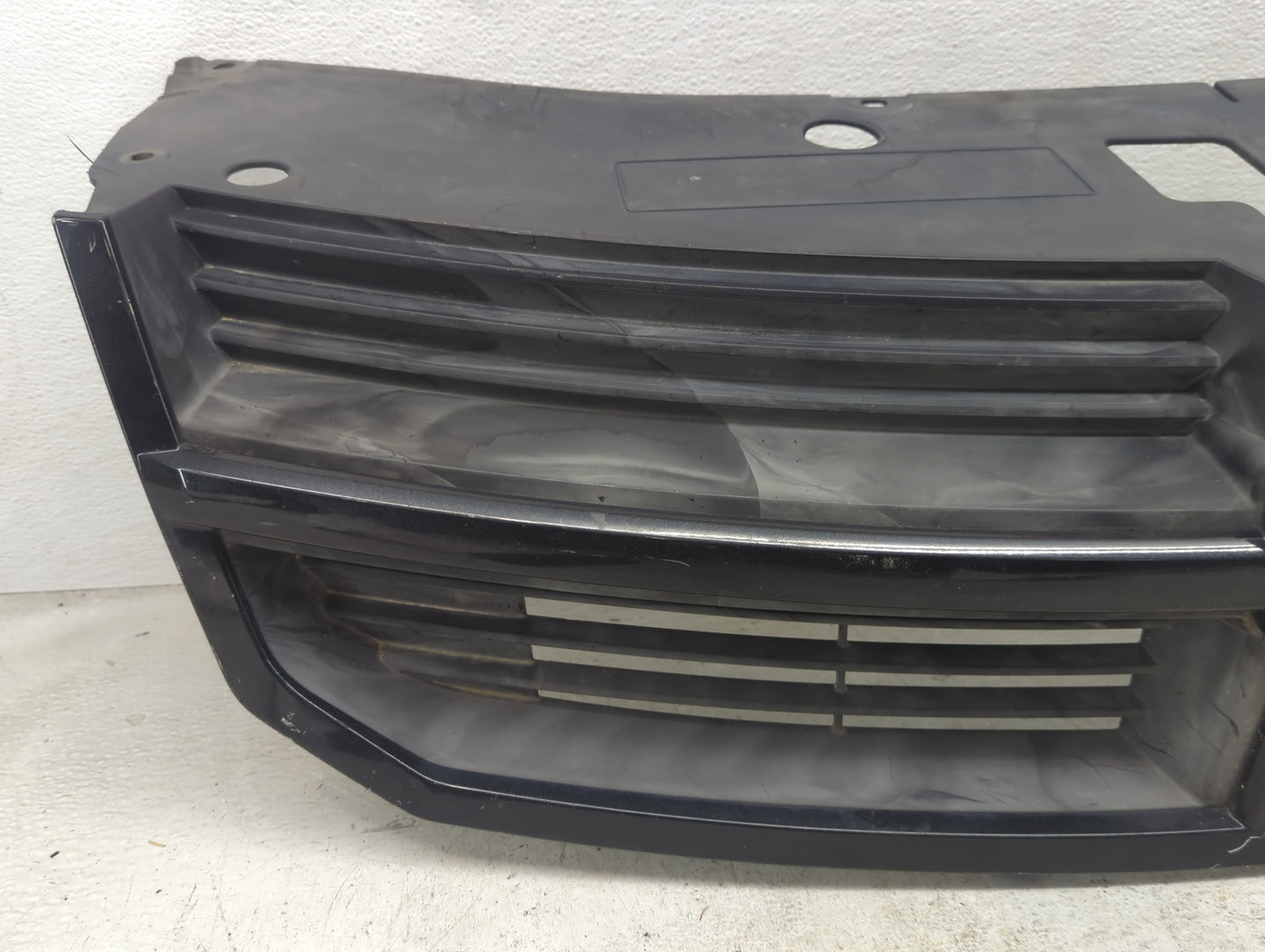 2008-2010 Dodge Avenger Front Grille Bumper Not Included - Oemusedautoparts1.com