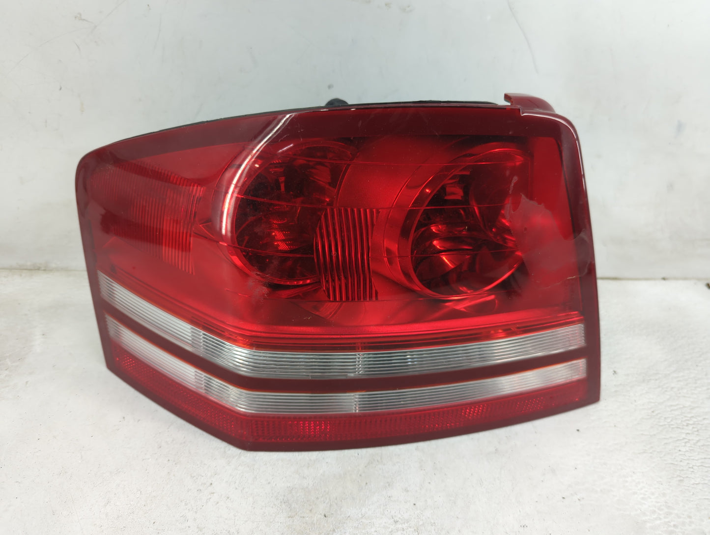 2008-2010 Dodge Avenger Tail Light Assembly Passenger Right OEM P/N:3757A Fits Fits 2008 2009 2010 OEM Used Auto Parts - Oem