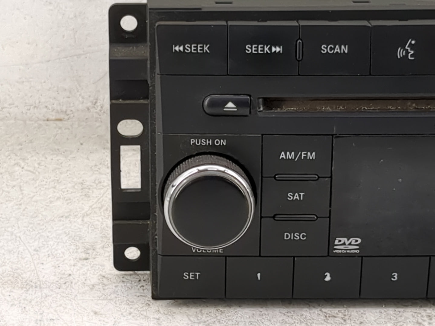 2010 Dodge Avenger Tuner Satellite Receiver 05064949ac - Oemusedautoparts1.com