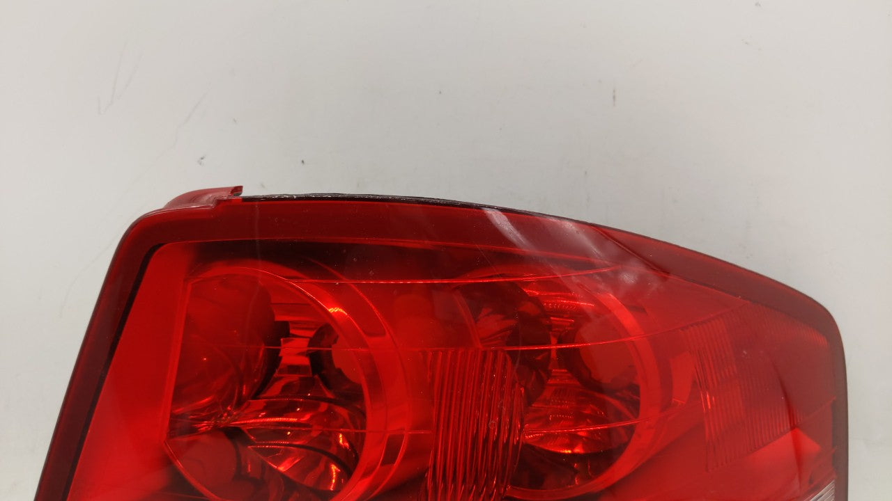 2008-2010 Dodge Avenger Tail Light Assembly Passenger Right OEM P/N:05303990AG E132707 Fits Fits 2008 2009 2010 OEM Used Aut
