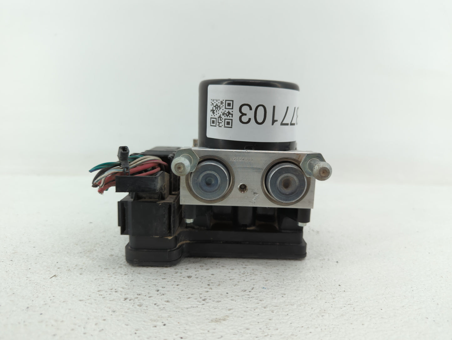 2010 Dodge Avenger ABS Pump Control Module Replacement P/N:P68050120AA Fits OEM Used Auto Parts - Oemusedautoparts1.com