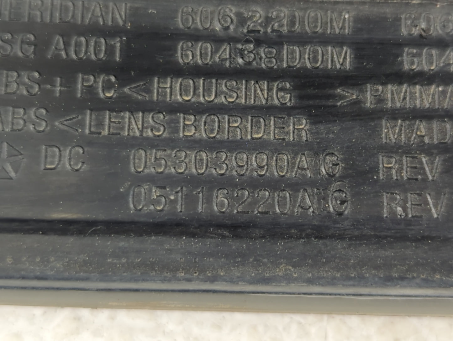 2008-2010 Dodge Avenger Tail Light Assembly Passenger Right OEM P/N:05116220A DC 0533990A G Fits Fits 2008 2009 2010 OEM Use