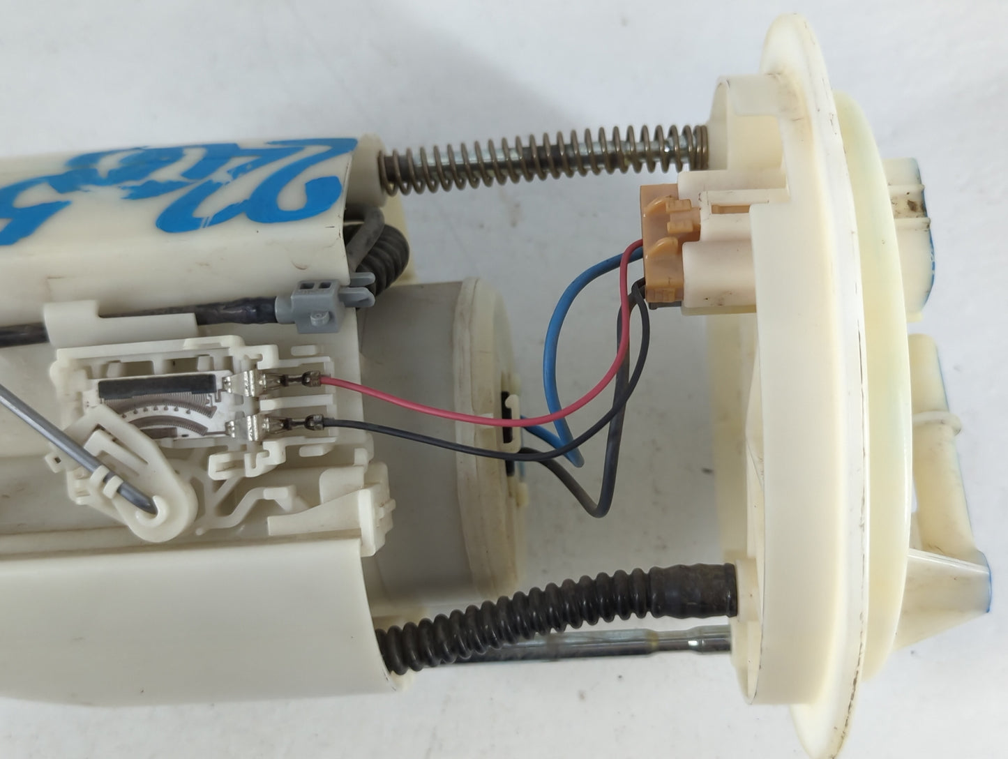 2008-2014 Dodge Avenger Electrical Gas Fuel Pump Assembly - Oemusedautoparts1.com