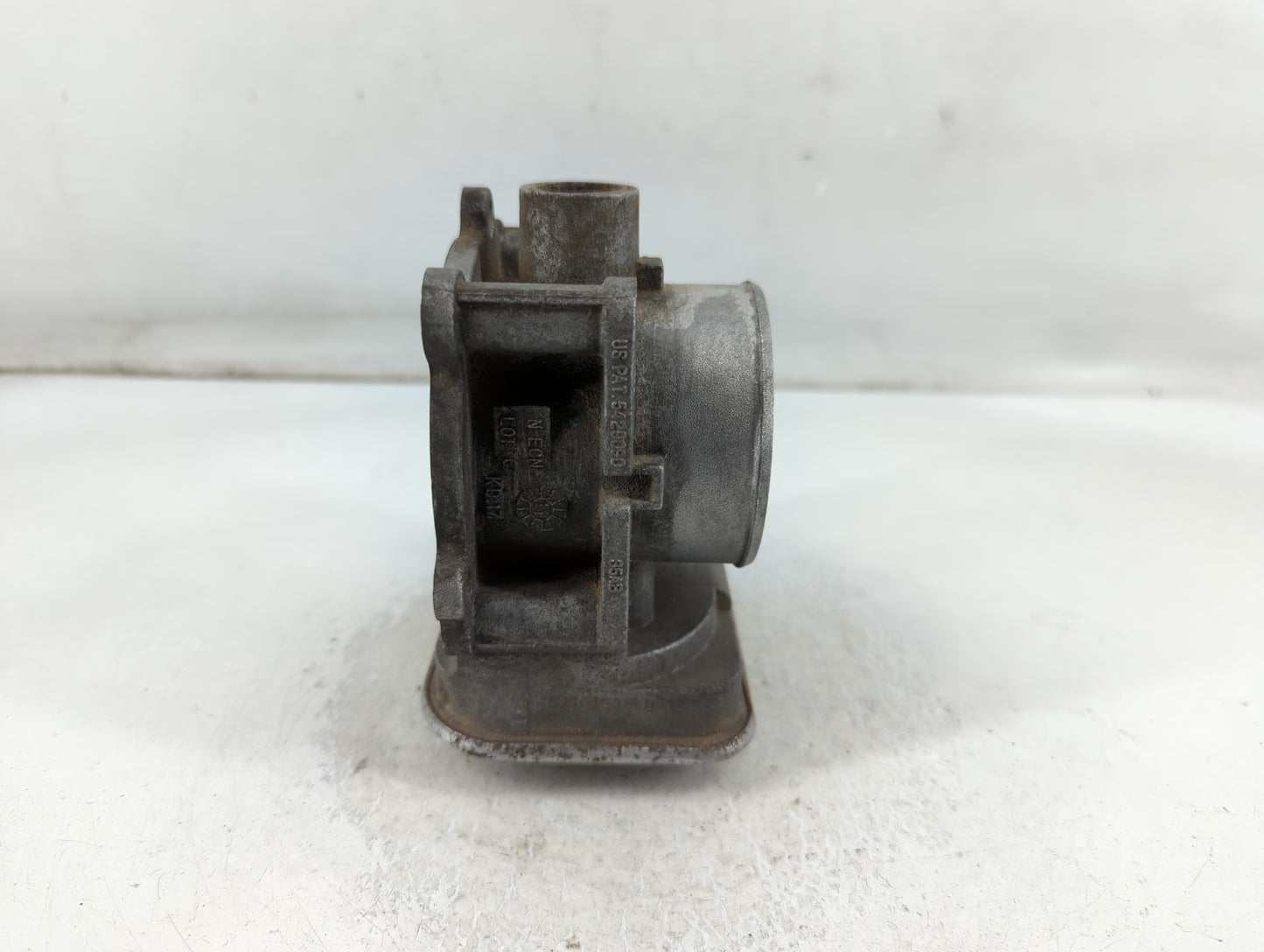 2008-2010 Dodge Avenger Throttle Body P/N:5429090 Fits Fits 2007 2008 2009 2010 OEM Used Auto Parts - Oemusedautoparts1.com