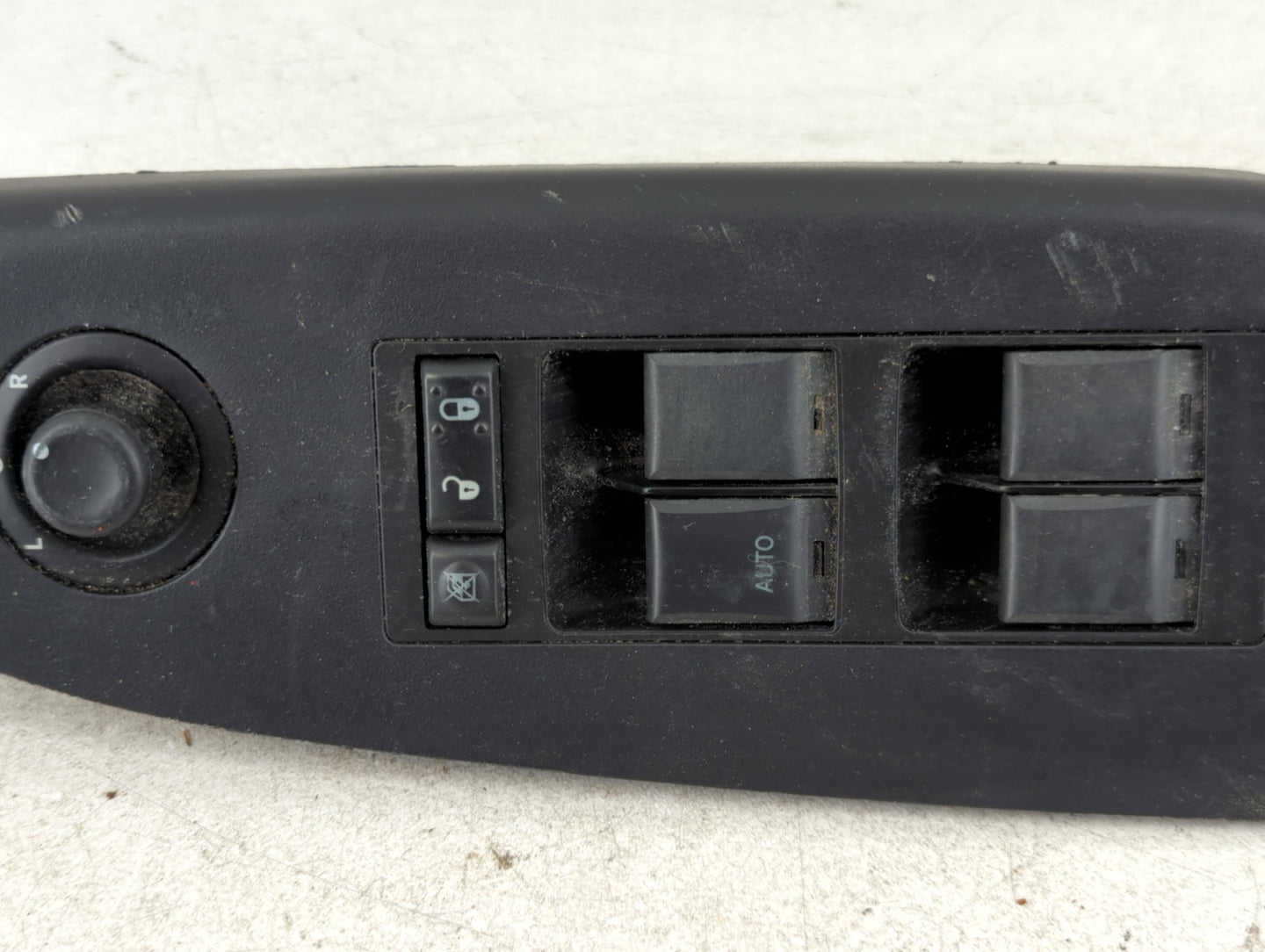 2007-2010 Dodge Caliber Master Power Window Switch Replacement Driver Side Left P/N:56043051AD Fits Fits 2007 2008 2009 2010