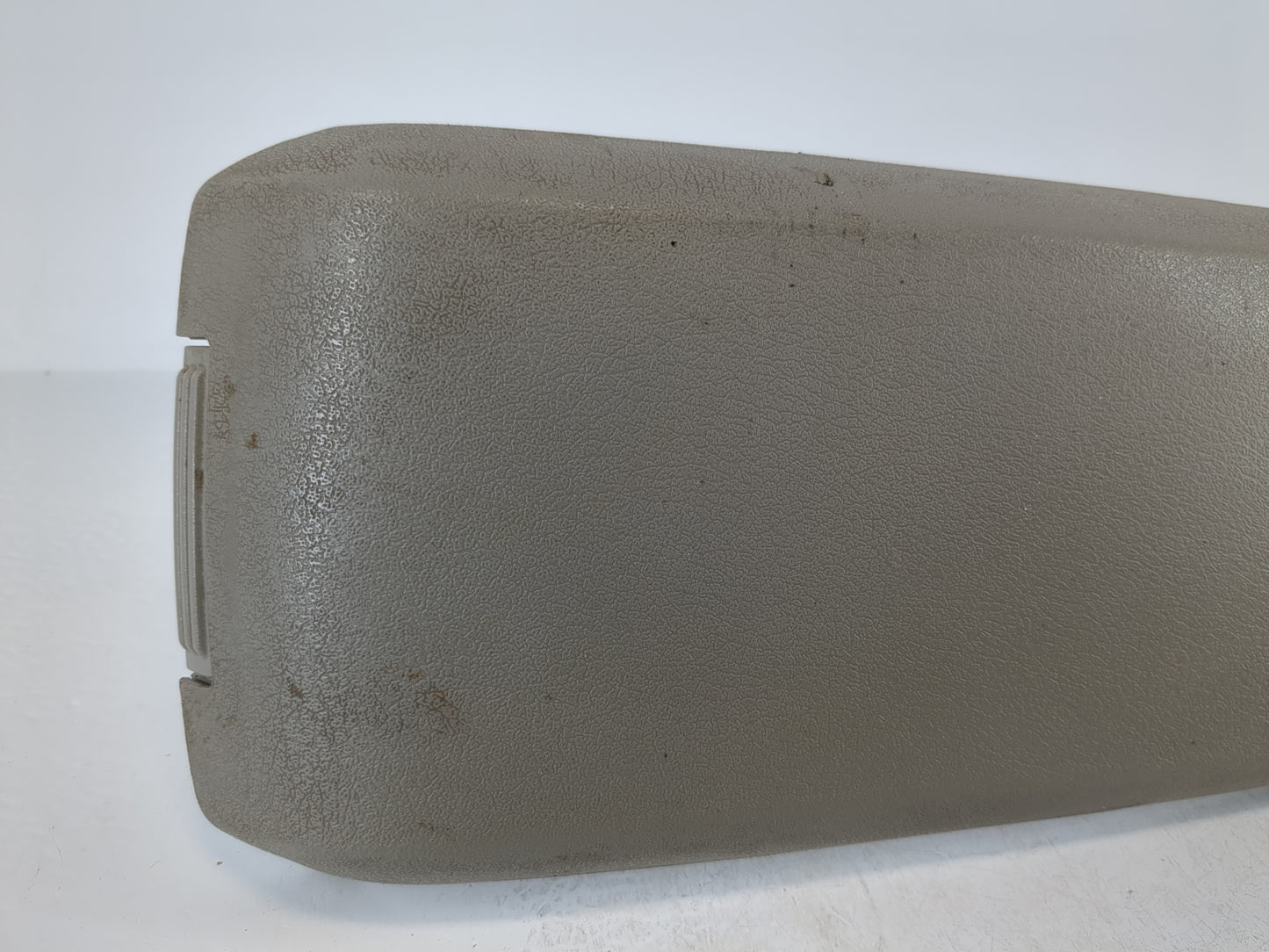 2010-2012 Dodge Caliber Center Console Armrest Cover Lid Fits Fits 2010 2011 2012 OEM Used Auto Parts - Oemusedautoparts1.co