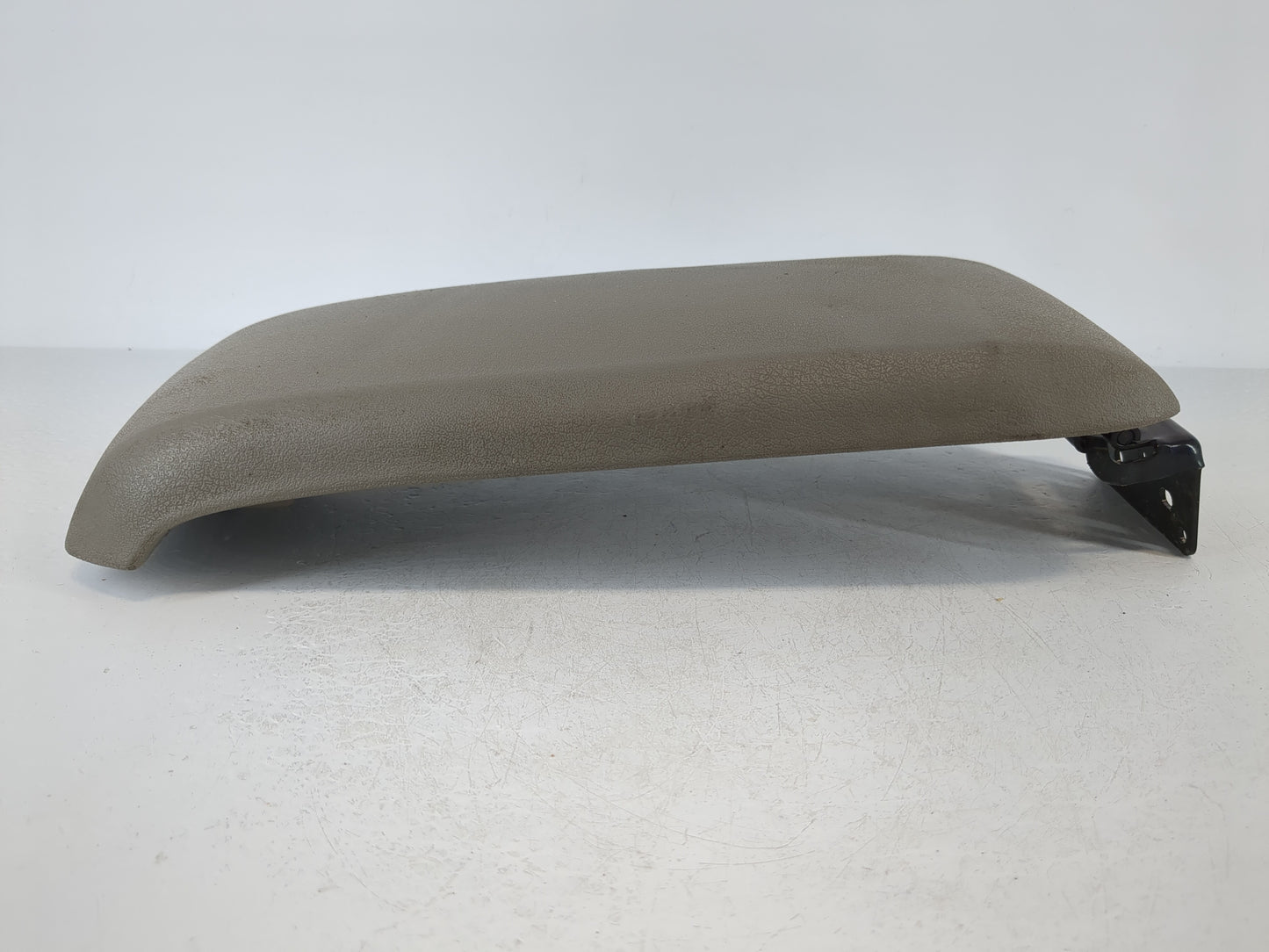 2010-2012 Dodge Caliber Center Console Armrest Cover Lid Fits Fits 2010 2011 2012 OEM Used Auto Parts - Oemusedautoparts1.co
