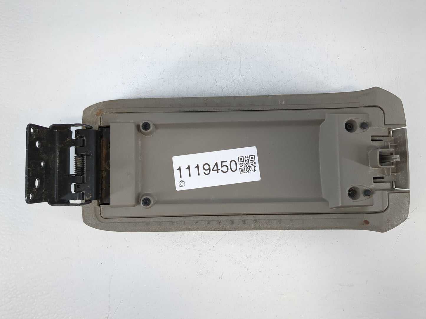 2010-2012 Dodge Caliber Center Console Armrest Cover Lid Fits Fits 2010 2011 2012 OEM Used Auto Parts - Oemusedautoparts1.co