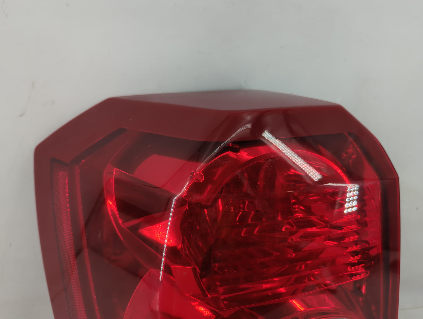 2008-2012 Dodge Caliber Tail Light Assembly Driver Left OEM P/N:05303753 05160361 Fits Fits 2008 2009 2010 2011 2012 OEM Use