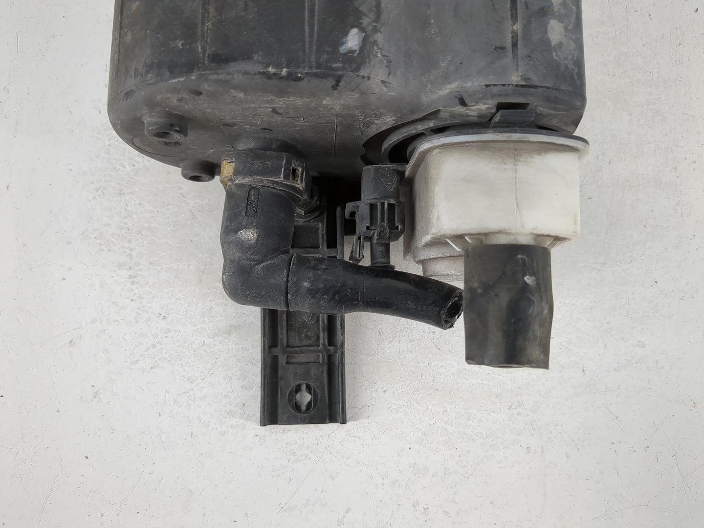 2010 Dodge Caliber Fuel Vapor Charcoal Canister 1120702 - Oemusedautoparts1.com