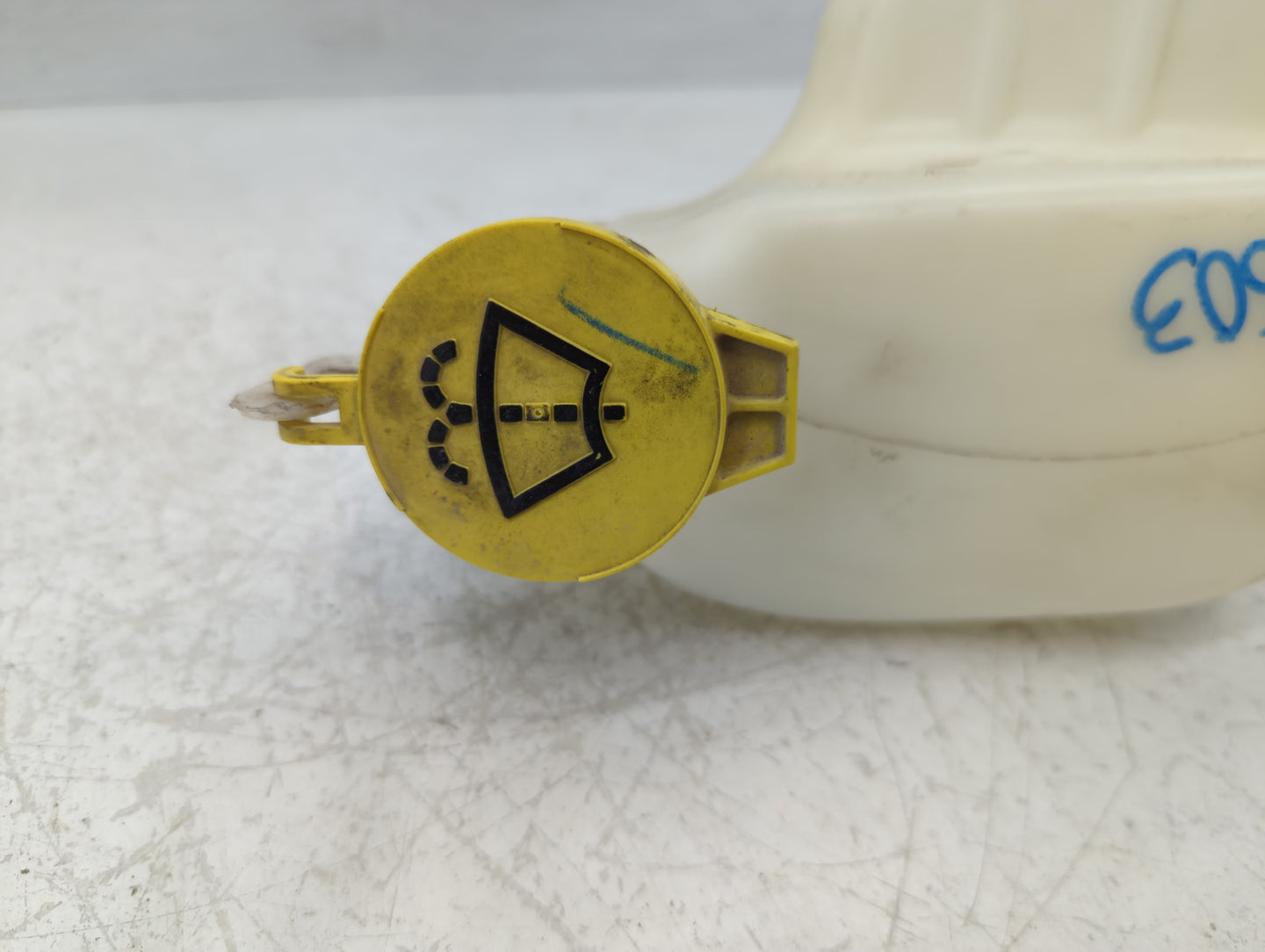 2007-2012 Dodge Caliber Windshield Washer Fluid Reservoir Bottle Oem - Oemusedautoparts1.com