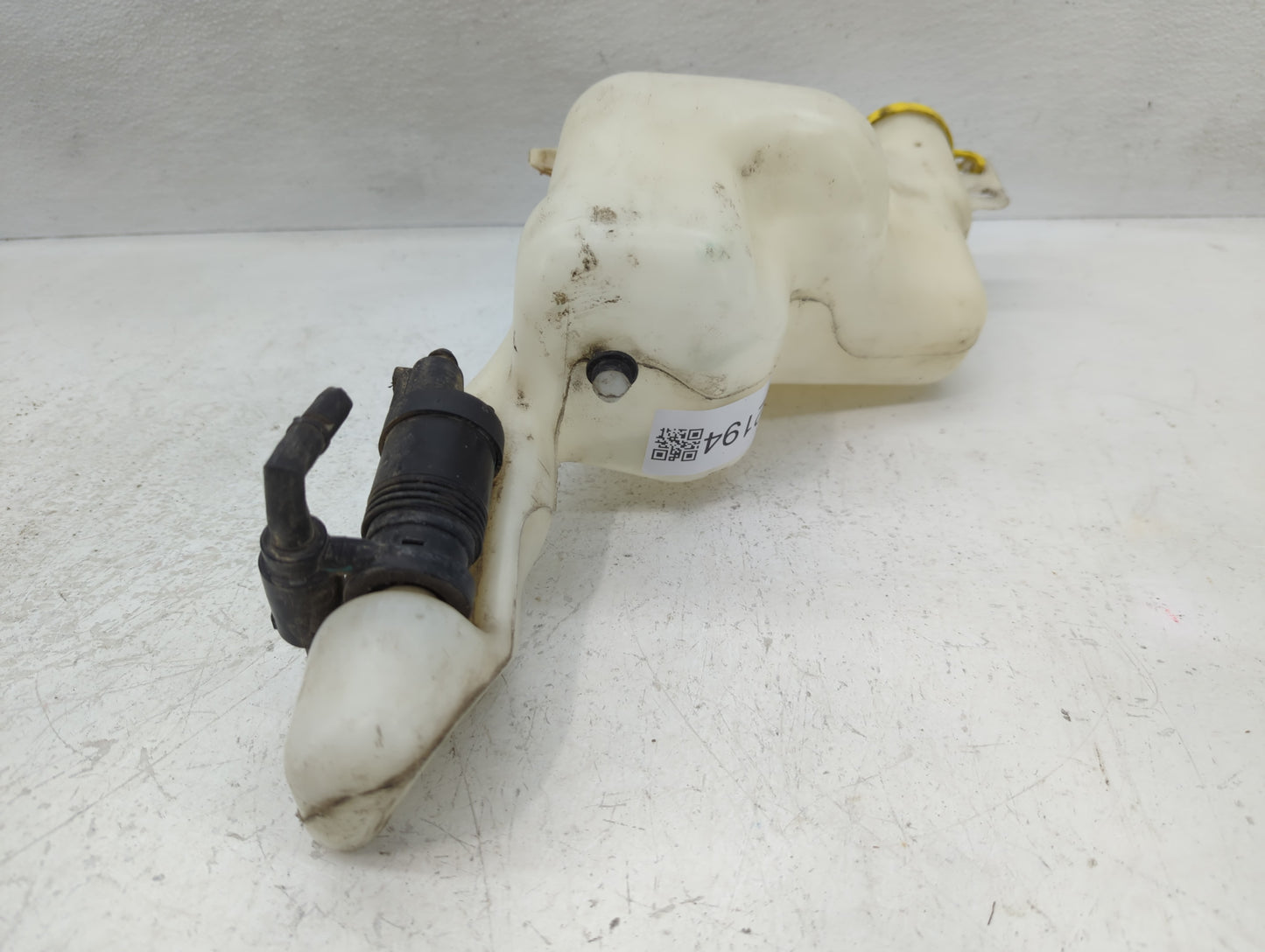 2007-2012 Dodge Caliber Windshield Washer Fluid Reservoir Bottle Oem - Oemusedautoparts1.com