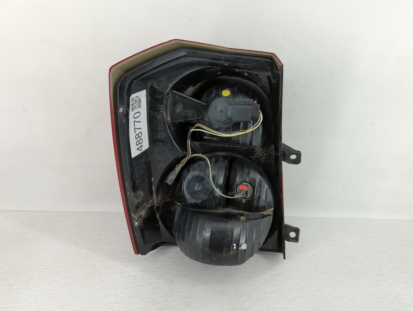 2008-2012 Dodge Caliber Tail Light Assembly Passenger Right OEM P/N:05303752AH 05303880AH Fits Fits 2008 2009 2010 2011 2012