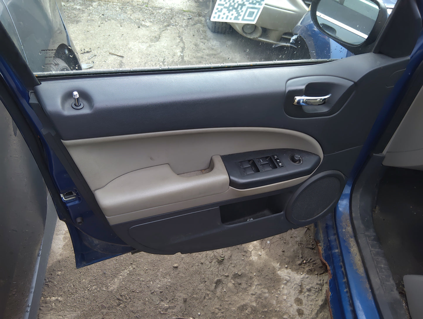 2010 Dodge Caliber Front Left Driver Interior Door Panel Trim 5041941 - Oemusedautoparts1.com