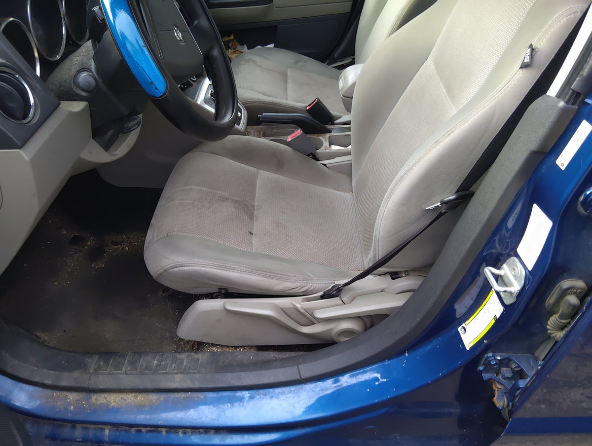 2009-2012 Dodge Caliber Driver Front Seat Oem 5041948 - Oemusedautoparts1.com