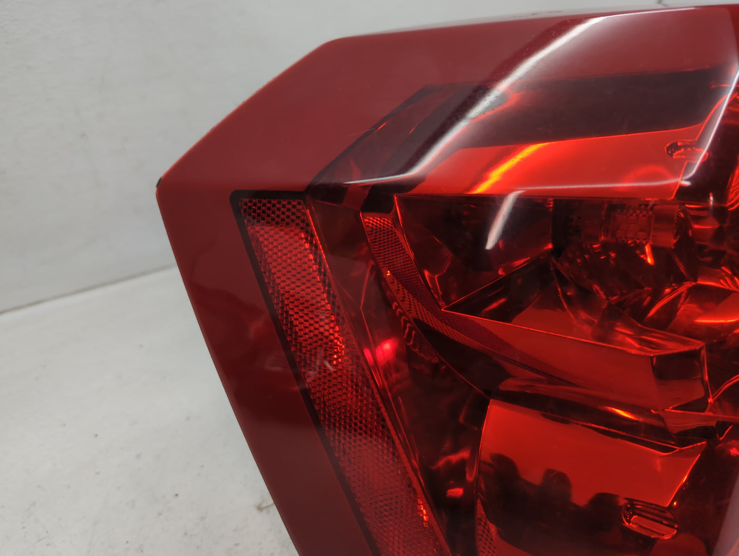 2008-2012 Dodge Caliber Tail Light Assembly Driver Left OEM P/N:05160361AA Fits Fits 2008 2009 2010 2011 2012 OEM Used Auto 