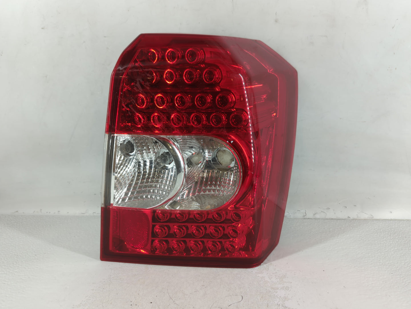 2008-2012 Dodge Caliber Tail Light Assembly Passenger Right OEM P/N:EAGLE EYES E5-CS207 Fits Fits 2008 2009 2010 2011 2012 O