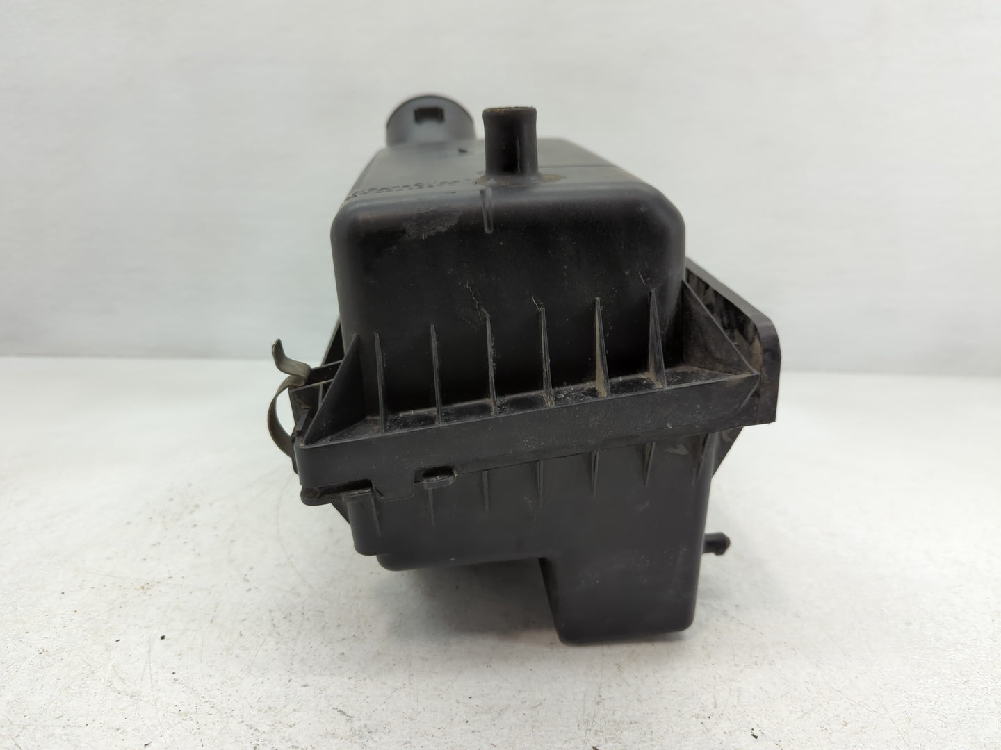 2007-2010 Dodge Caliber Air Cleaner Intake-duct Hose Tube - Oemusedautoparts1.com