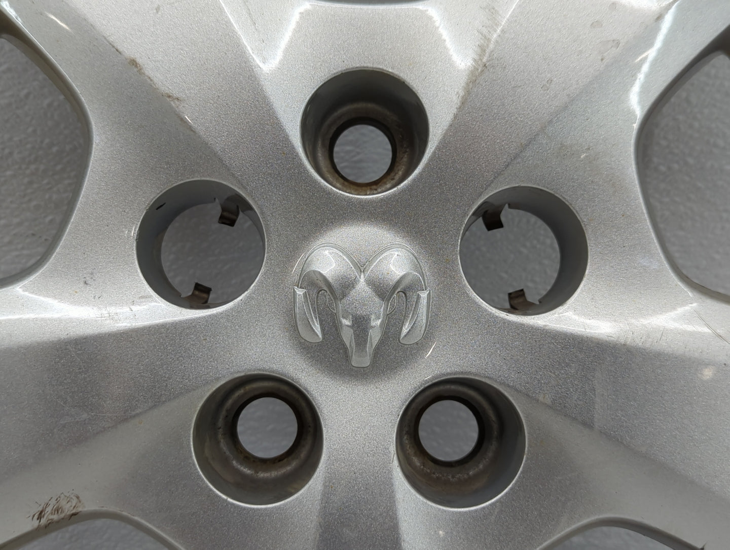 2010 Dodge Caliber Rim Wheel Center Cap - Oemusedautoparts1.com