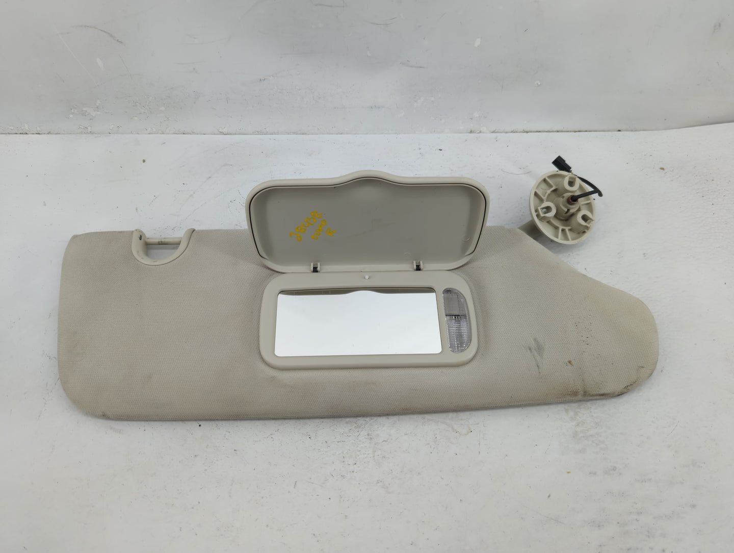 2010 Dodge Caravan Sun Visor Shade Replacement Passenger Right Mirror Fits Fits 2008 2009 OEM Used Auto Parts - Oemusedautop