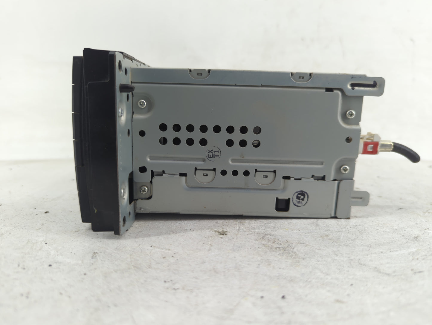 2010 Dodge Caravan Radio AM FM Cd Player Receiver Replacement P/N:05064675AE Fits Fits 2008 2009 2011 OEM Used Auto Parts - 