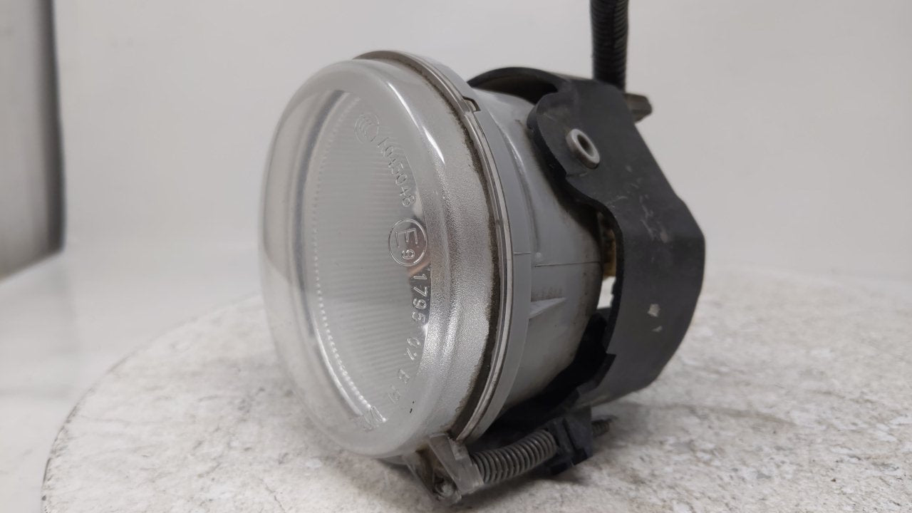 2010-2010 Dodge Caravan Driver Left Oem Fog Light Lamp  R8s41b02 - Oemusedautoparts1.com