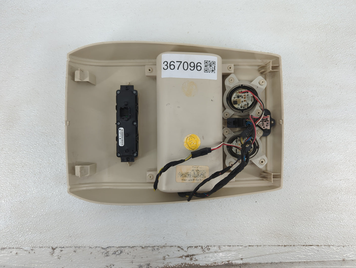 2010 Dodge Caravan Overhead Roof Console Light Beige - Oemusedautoparts1.com