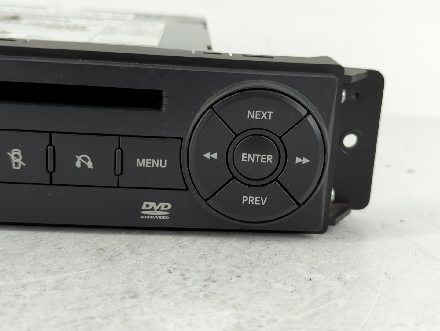 2010 Dodge Caravan Am Fm Cd Player Radio Receiver - Oemusedautoparts1.com