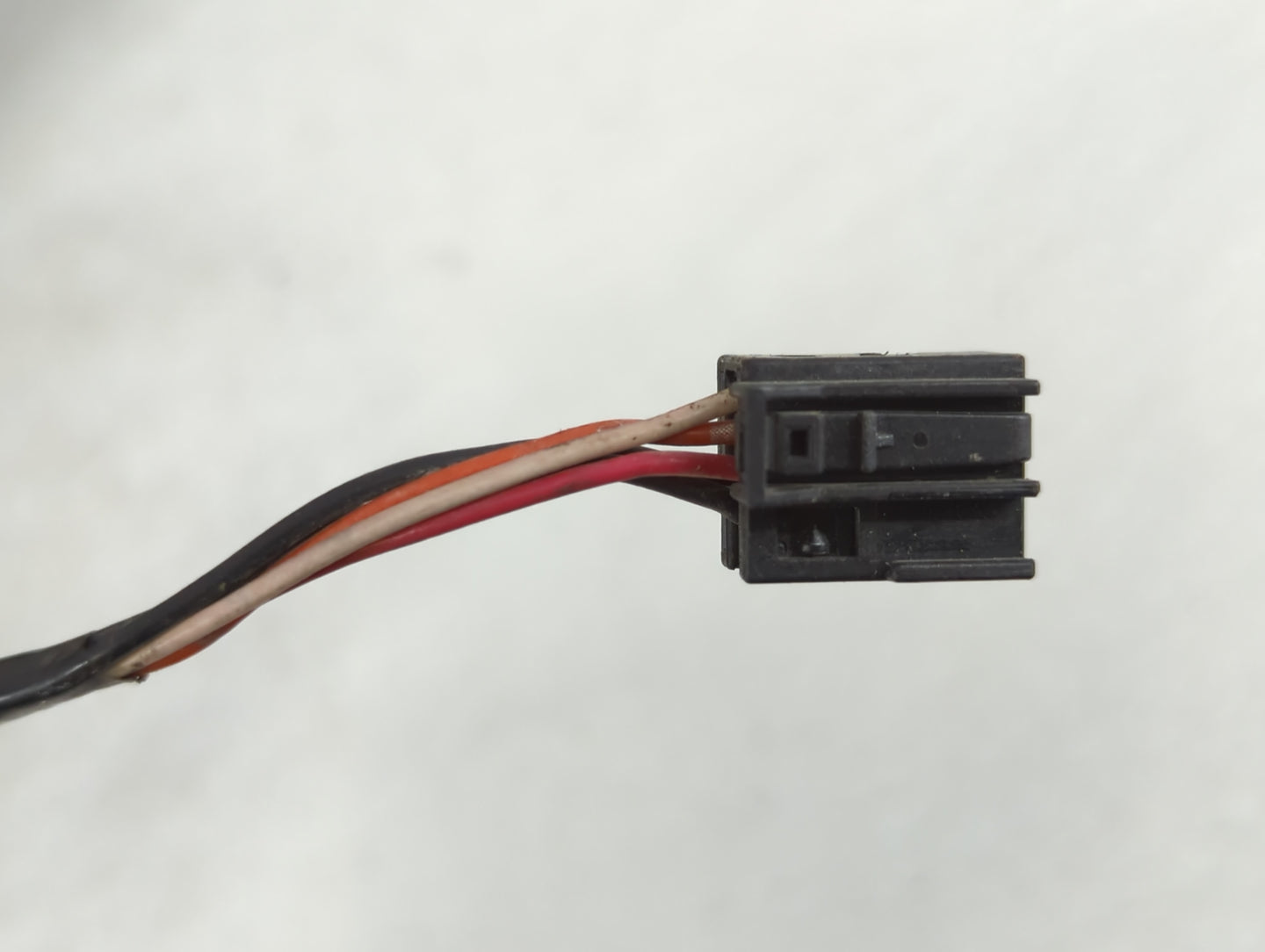 Dodge Caravan Passenger Right Side View Manual Door Mirror Black - Oemusedautoparts1.com