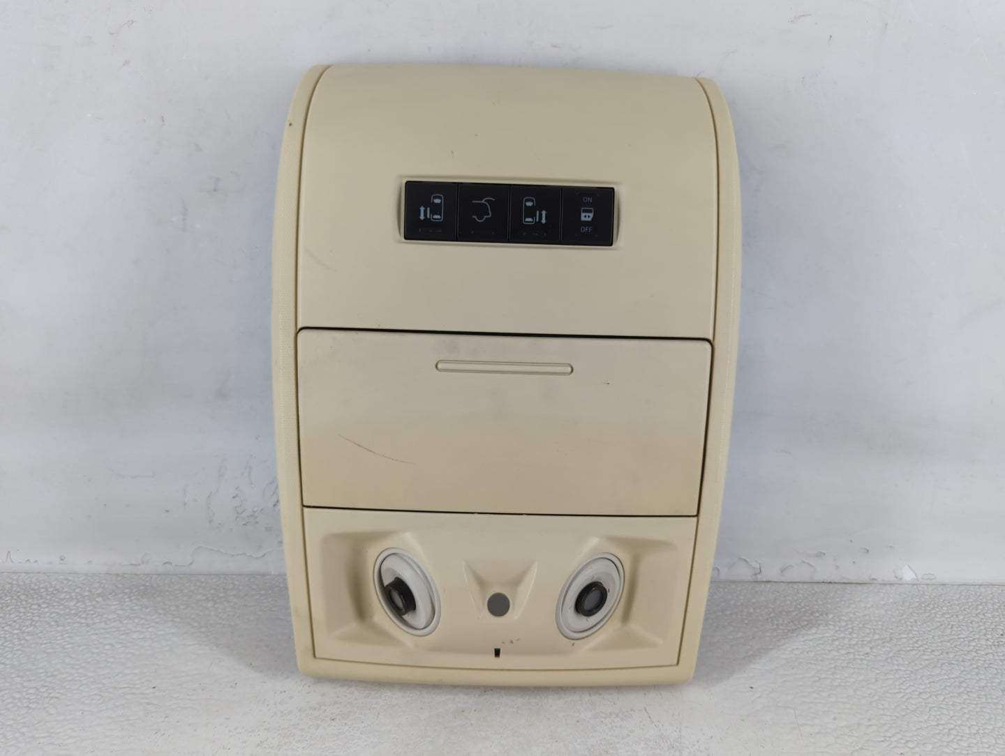 2010 Dodge Caravan Overhead Roof Console - Oemusedautoparts1.com