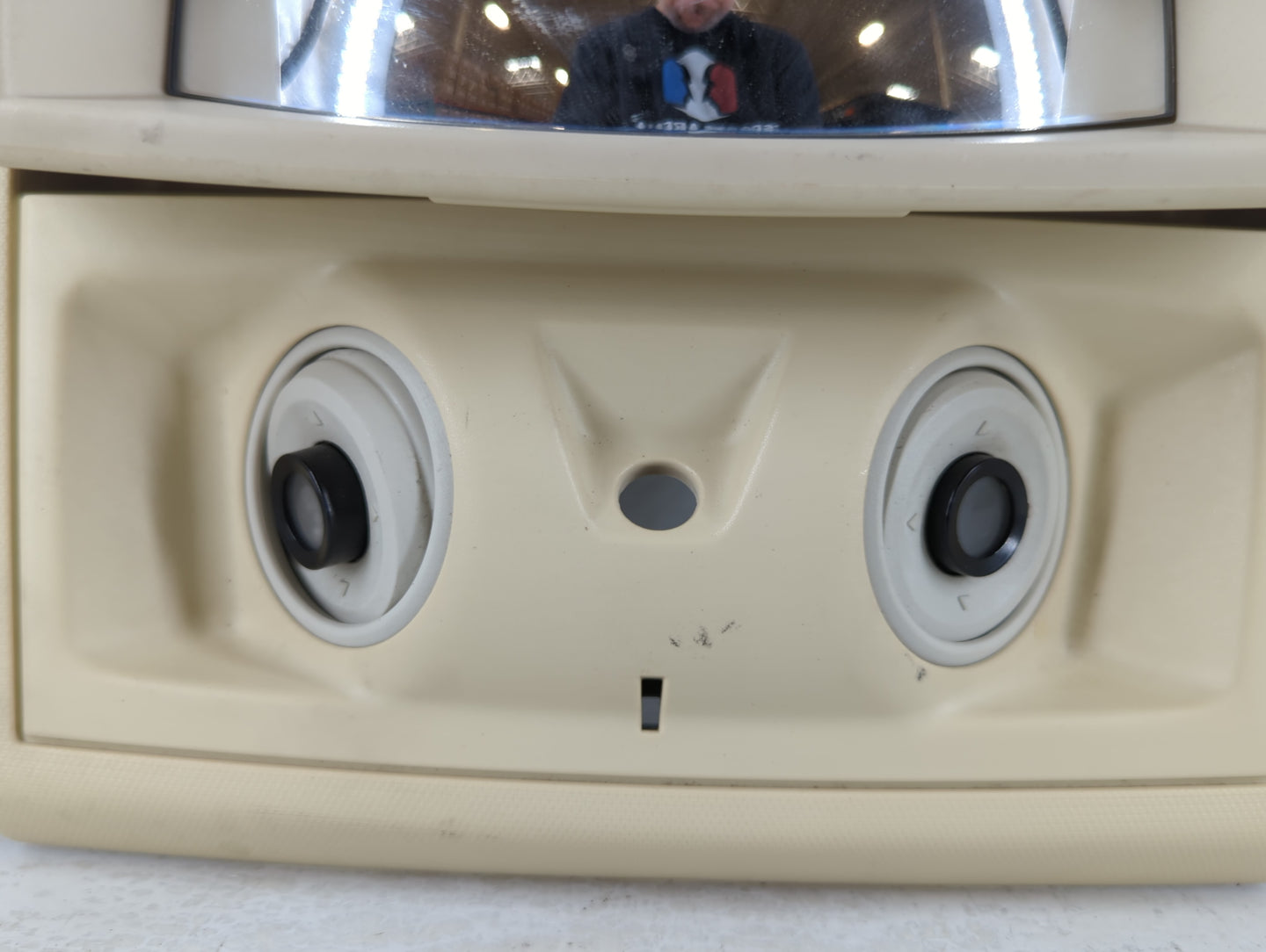 2010 Dodge Caravan Overhead Roof Console - Oemusedautoparts1.com