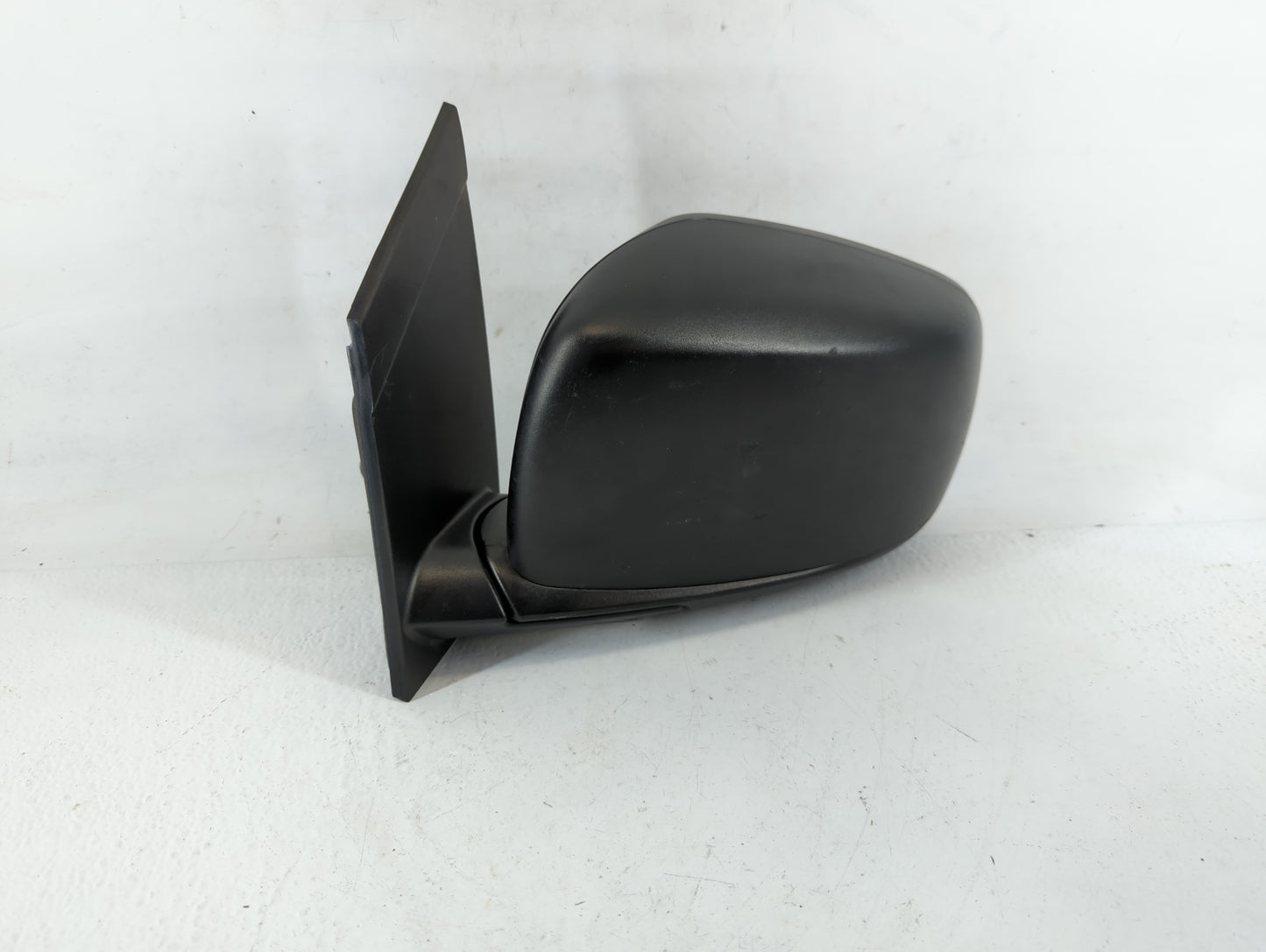 2010 Dodge Caravan Driver Side View Mirror - Left Door Mirror OEM Used - Oemusedautoparts1.com