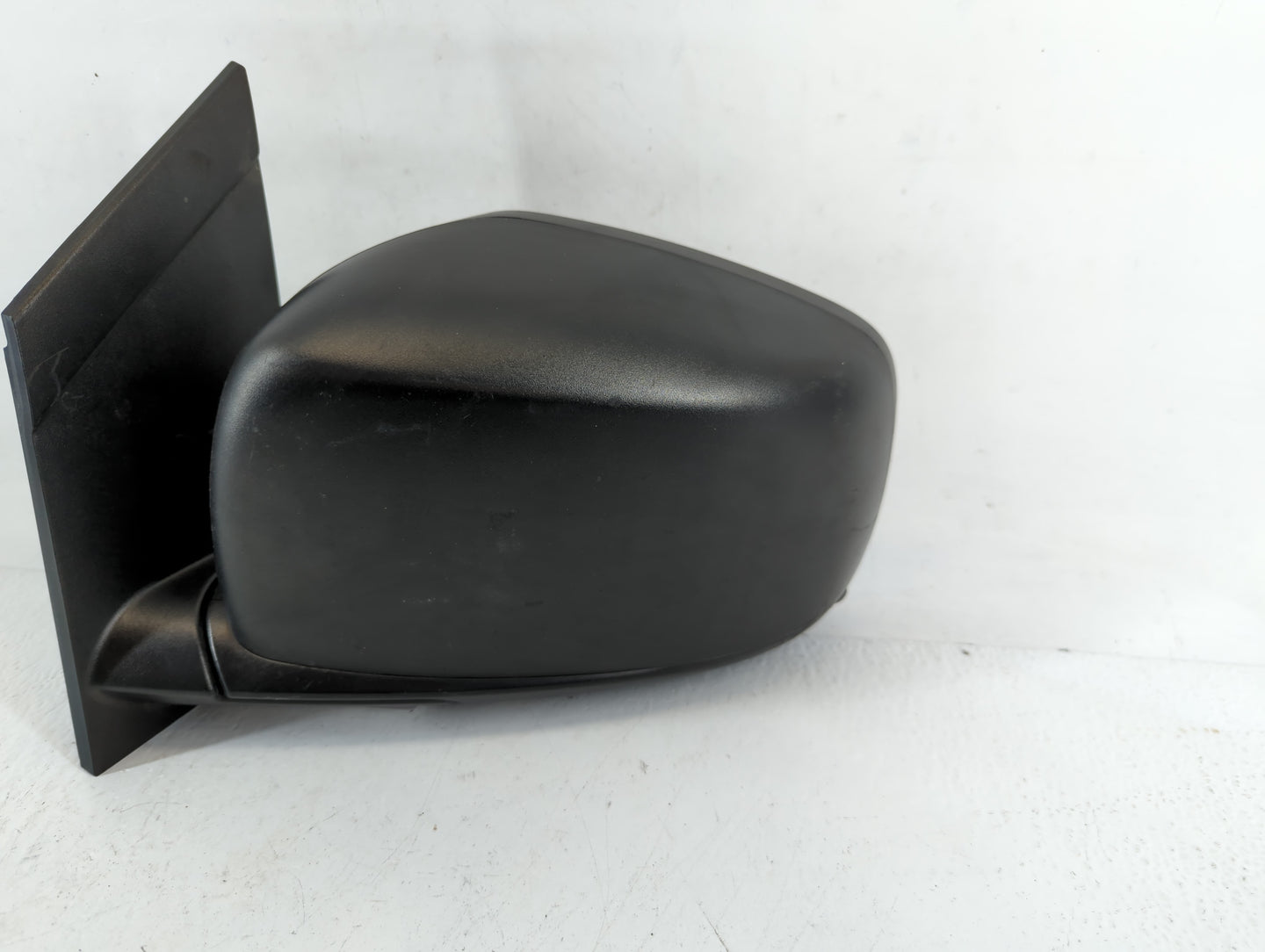 2010 Dodge Caravan Driver Side View Mirror - Left Door Mirror OEM Used - Oemusedautoparts1.com