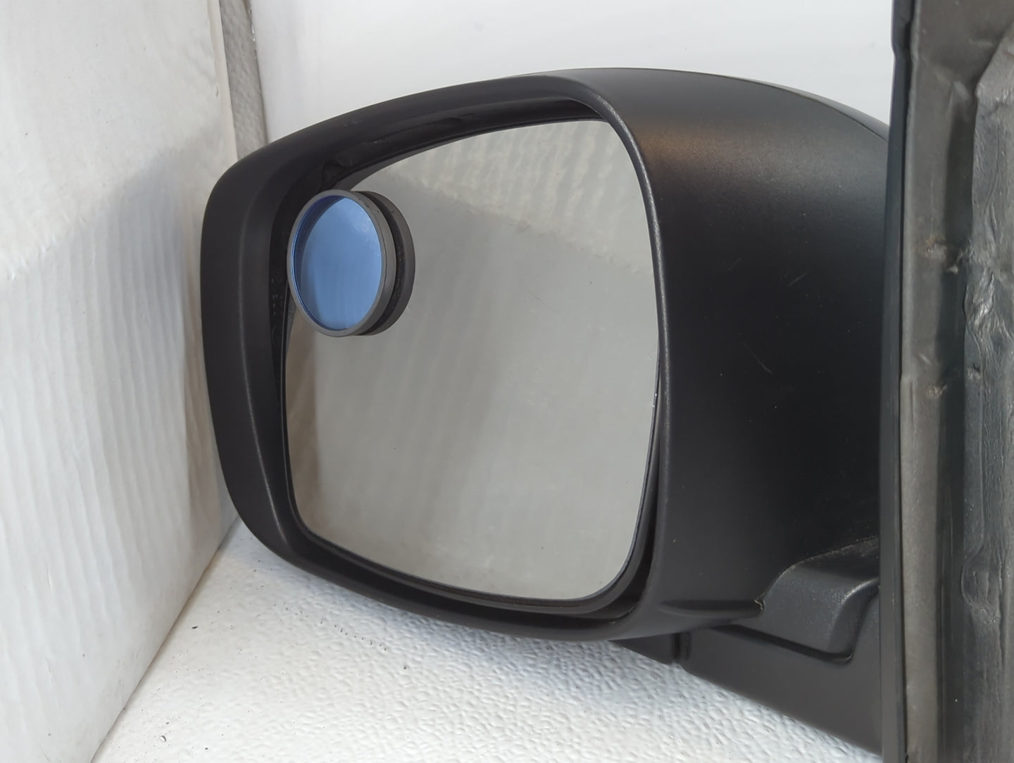 2010 Dodge Caravan Driver Side View Mirror - Left Door Mirror OEM Used - Oemusedautoparts1.com