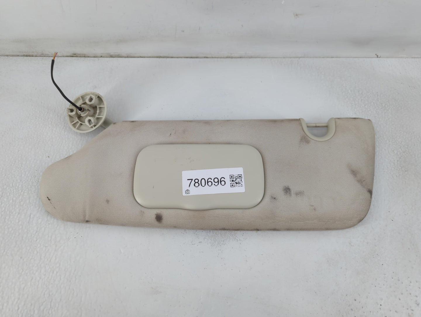 2010 Dodge Caravan Sun Visor Shade Replacement Driver Left Mirror Fits Fits 2008 2009 OEM Used Auto Parts - Oemusedautoparts