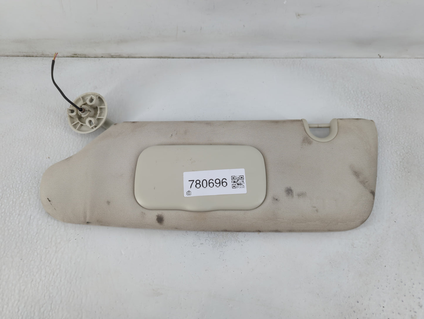 2010 Dodge Caravan Sun Visor Shade Replacement Driver Left Mirror Fits Fits 2008 2009 OEM Used Auto Parts - Oemusedautoparts