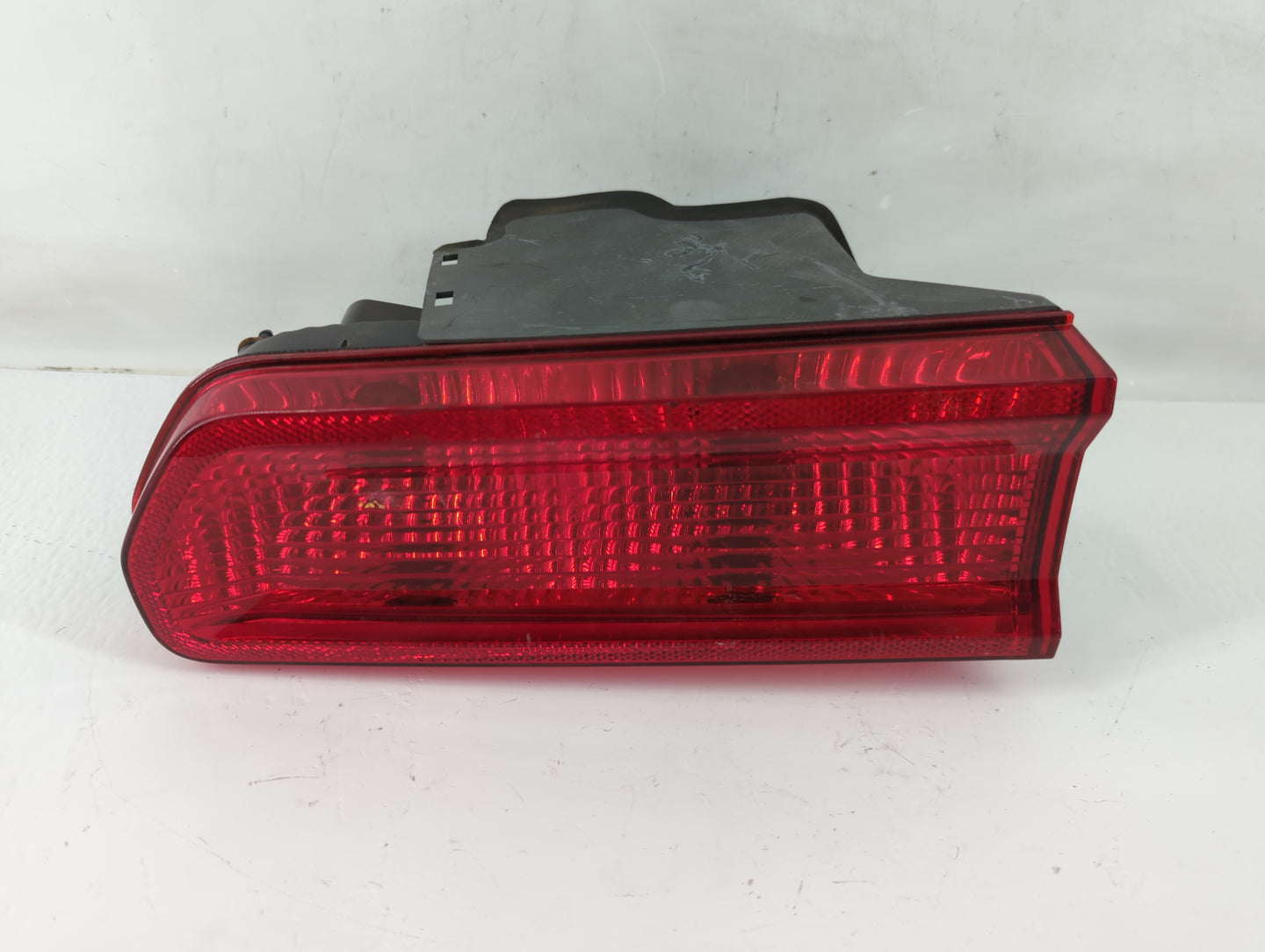 2010 Dodge Challenger Tail Light Assembly Driver Left OEM Fits OEM Used Auto Parts - Oemusedautoparts1.com