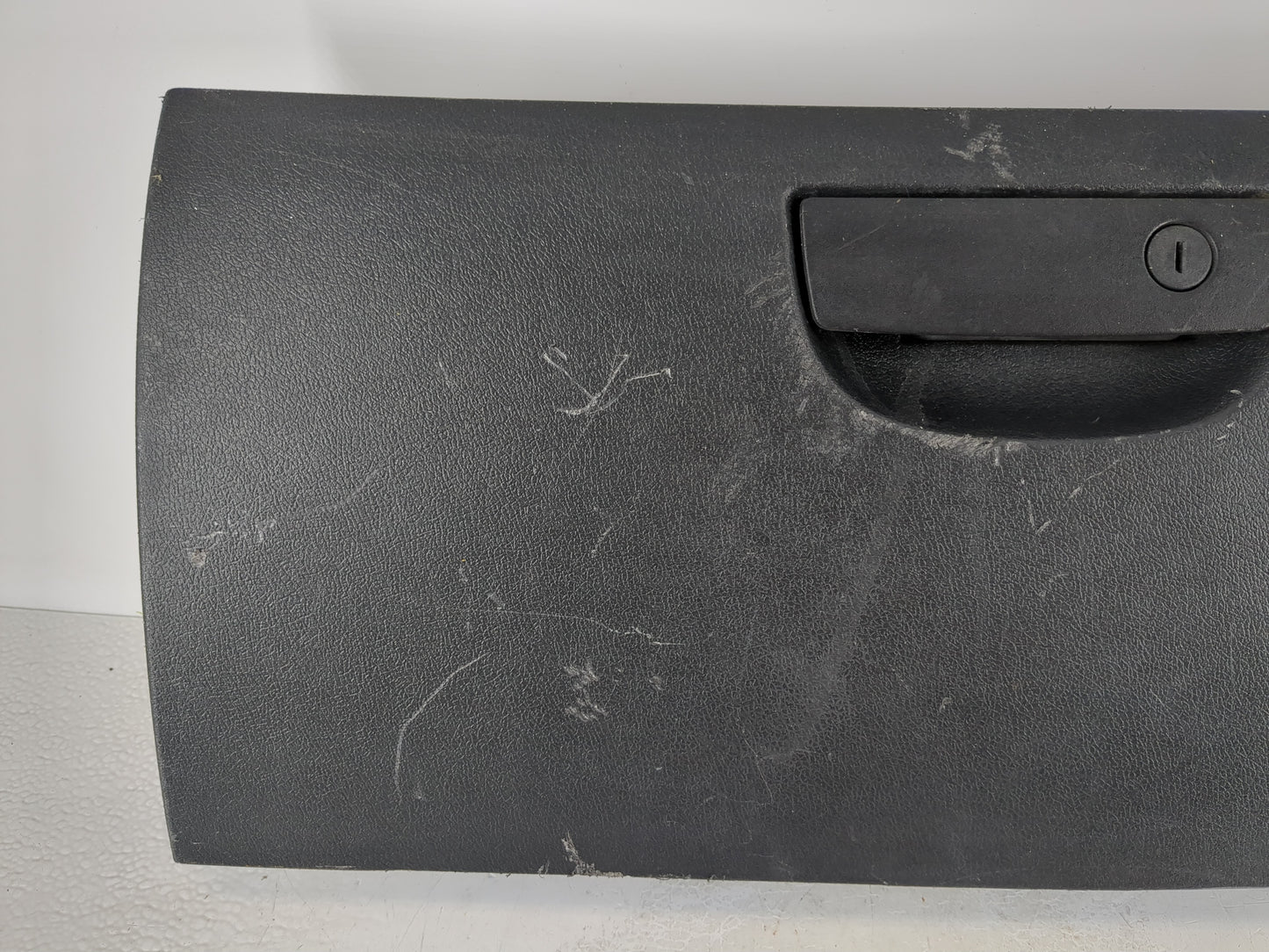 2010 Dodge Challenger Passenger Glove Box Door Storage Compartment - Oemusedautoparts1.com